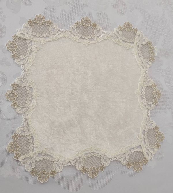 Серветка велюрова Acme з мереживом 35*35 Damla Krem
