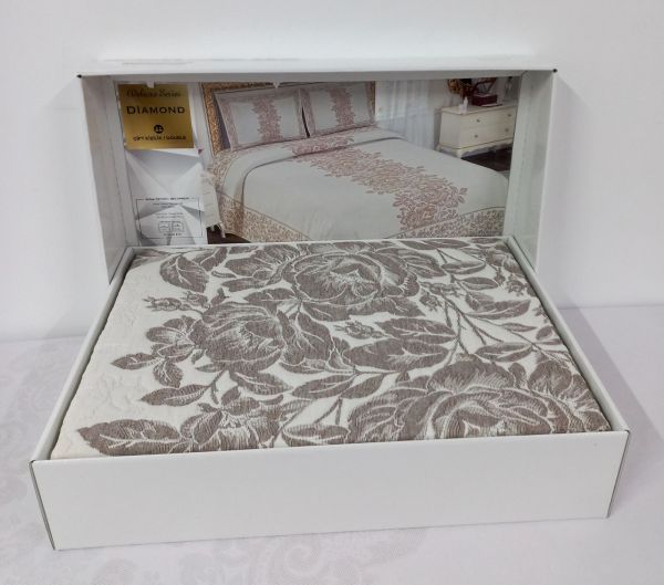 Покривало My Bed Жаккард 240x260 з наволочками Diamond Cappucino