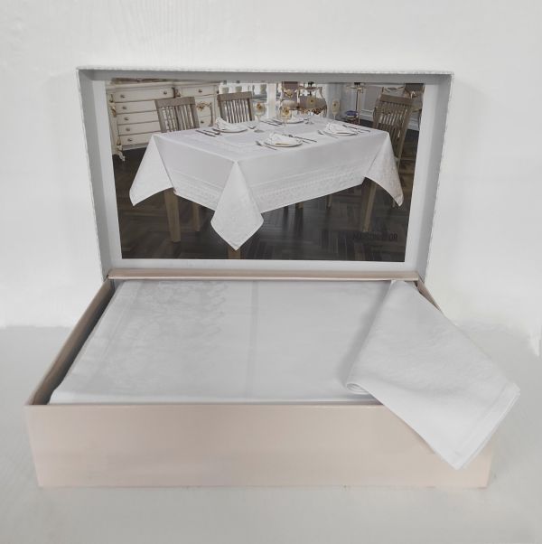 Скатертина Set Maison D'or 160х320+8psc Palmer White
