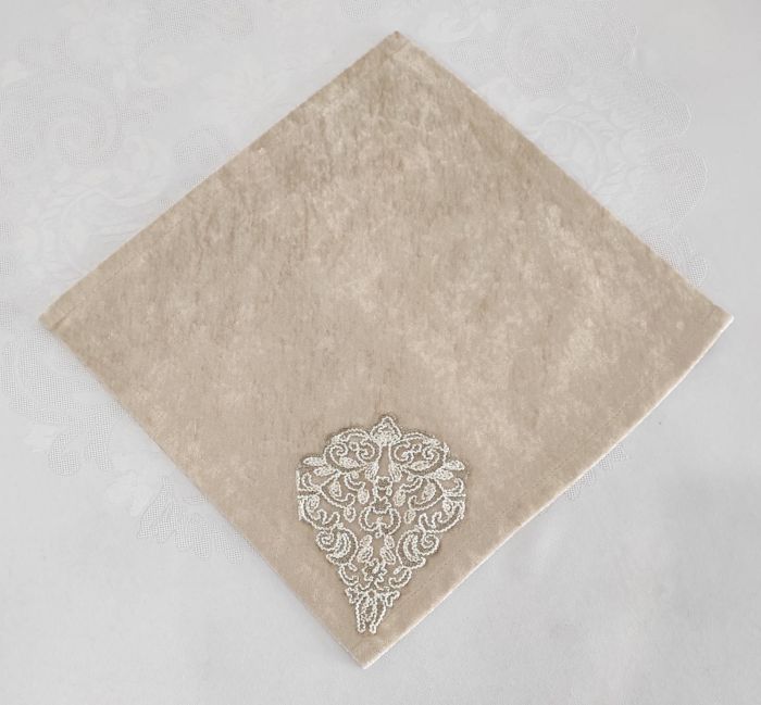 Серветка велюрова Acme з мереживом 35*45 Queen Cappicino