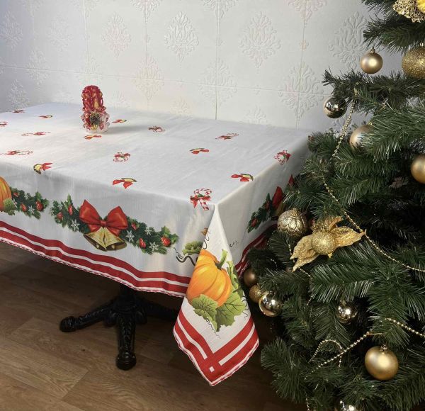 Скатертина Maison Royale новорічна 160x220 Model 02 в коробці