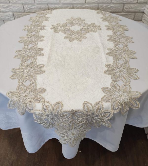 Доріжка велюрова Acme з мереживом 70*160 Daisy Krem