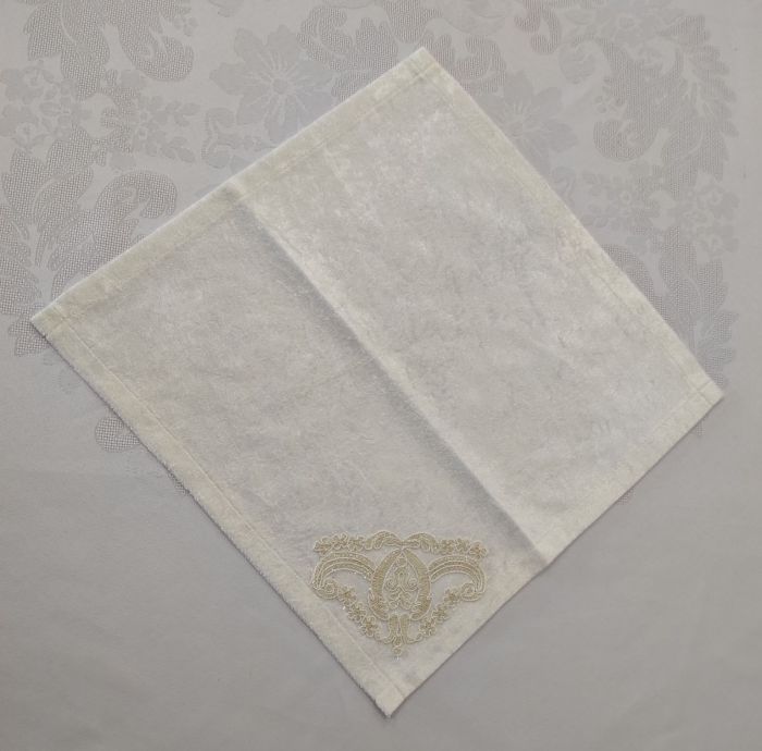 Серветка велюрова Acme з мереживом 35*35 Odin Krem
