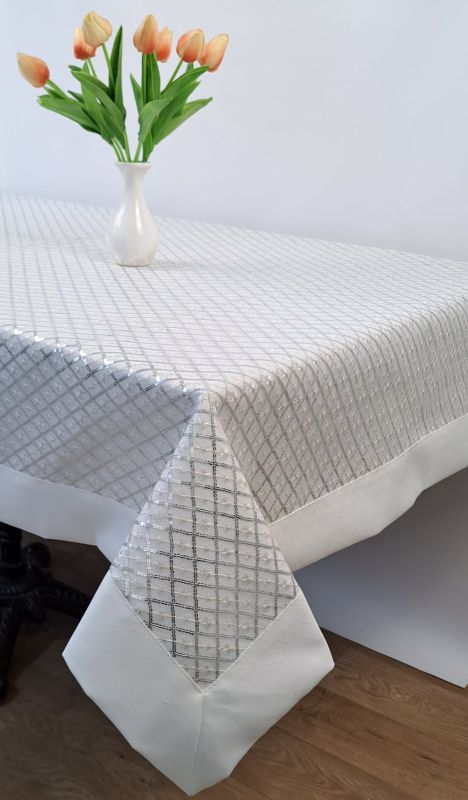 Скатертина поліестер з паєтками110х160 JX22031W  White