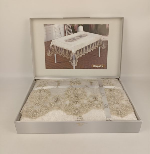 Скатертина Велюр Maison Royale 160x260 Klopatra Cream