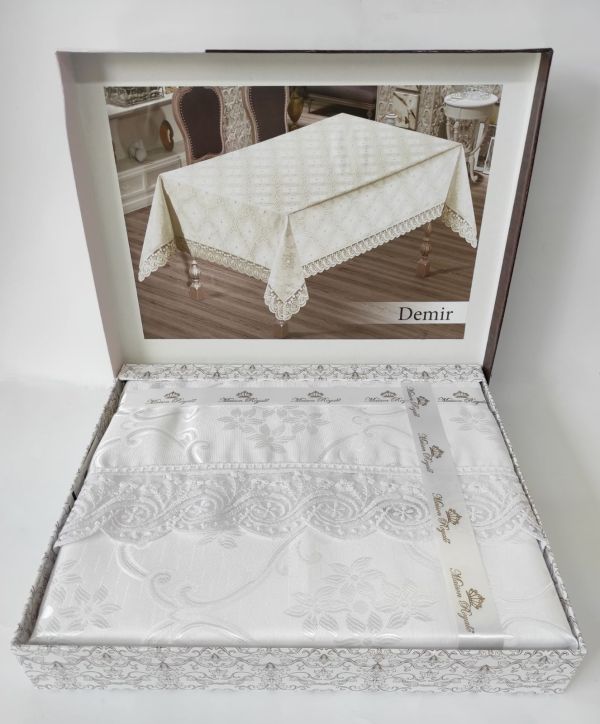 Скатертина Maison Royale 160x300 Demir White