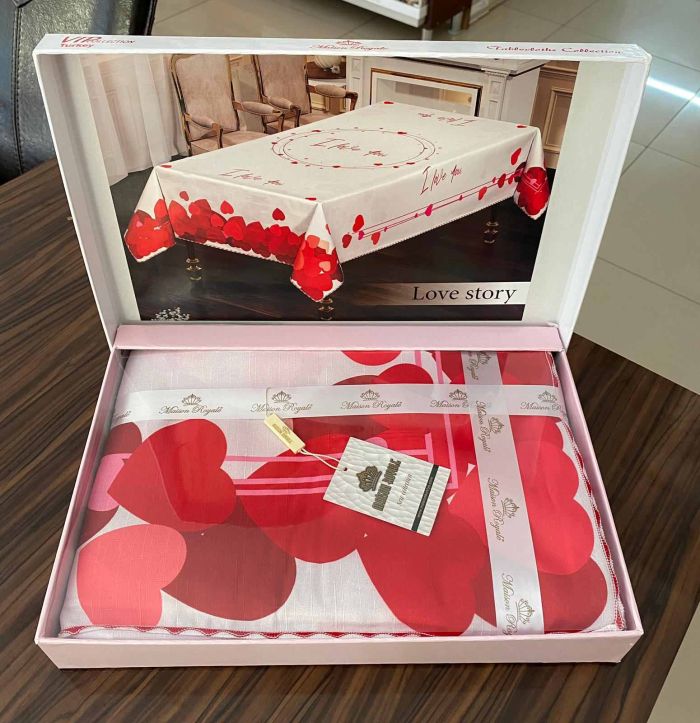 Скатертина Maison Royale 160x220 Love Story