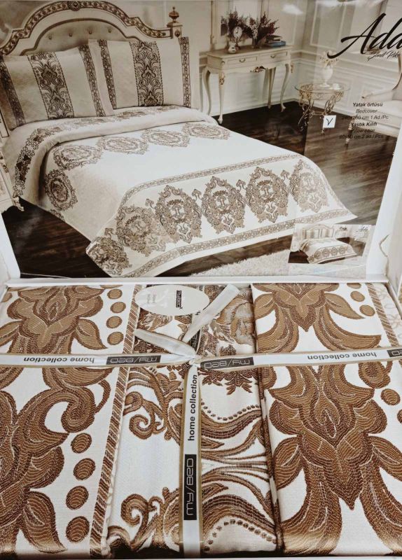 Покривало My Bed Жаккард 240x260 з наволочками Ada Golden