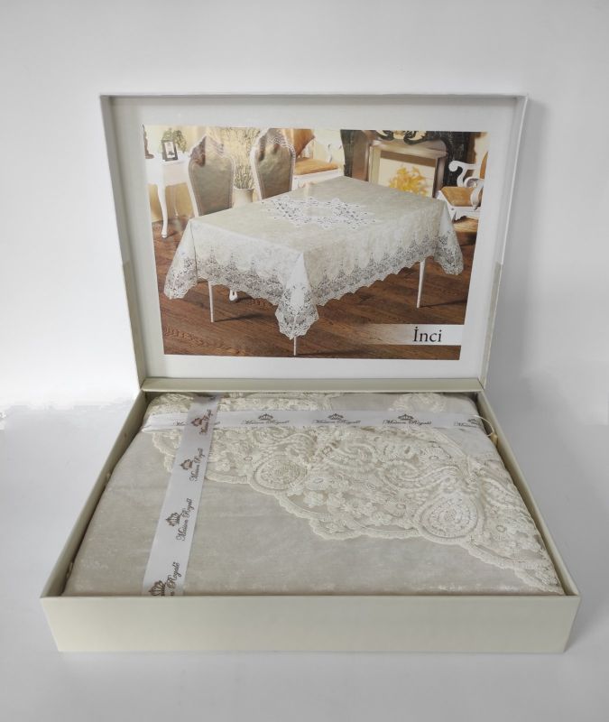 Скатертина Велюр Maison Royale 160 круг Inci Cream