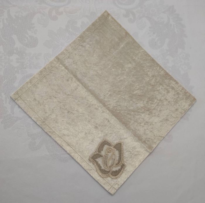 Серветка велюрова Acme з мереживом 35*35 Rose Cappicino