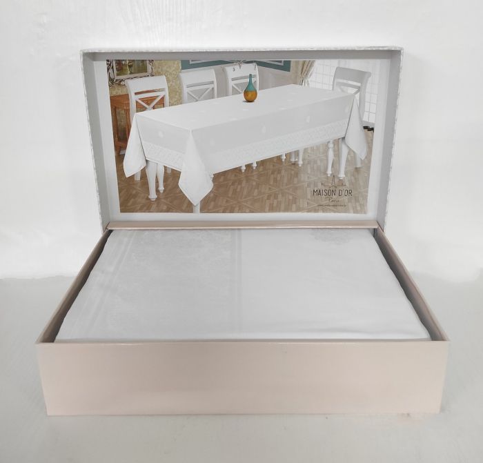 Скатертина Maison D'or 160х270 Rachel White
