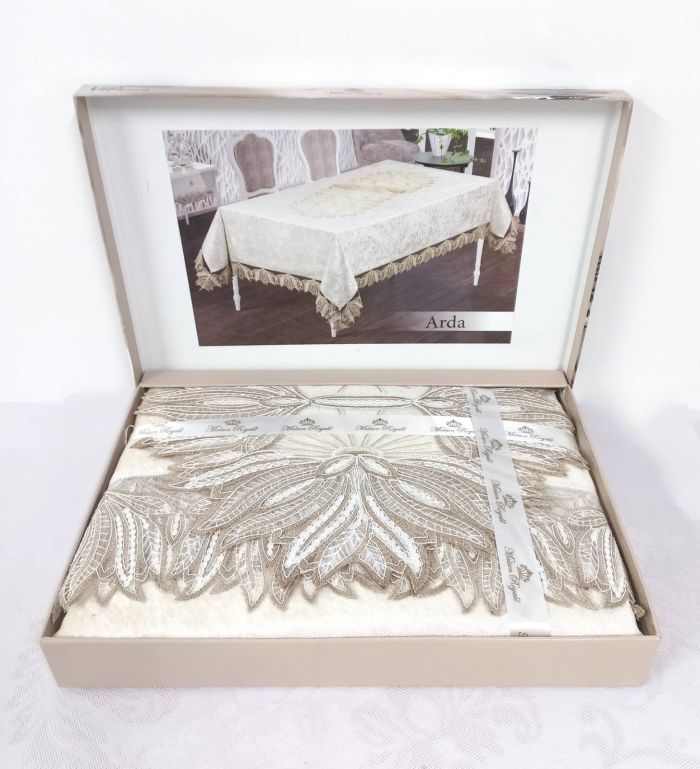 Скатертина Велюр Maison Royale 160x300 Arda Cream
