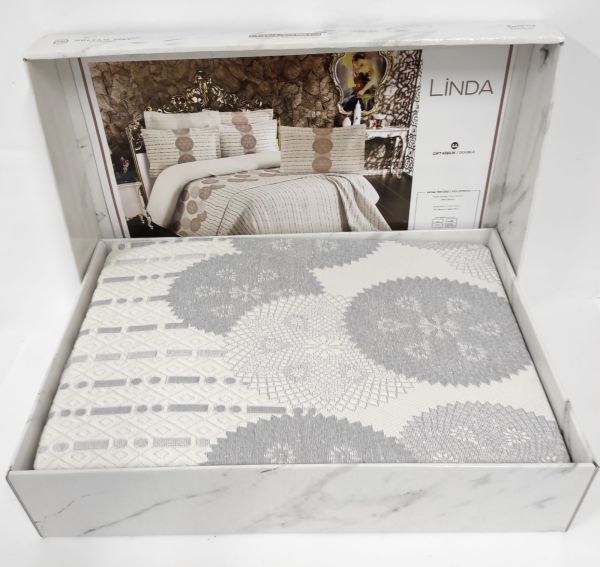 Покривало My Bed Жакард 240x260 з наволочками Linda Grey