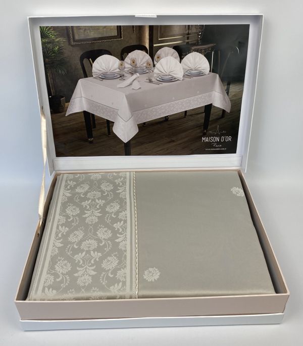 Скатертина Set Maison D'or Magnole Flower 155х320+12psc Stone