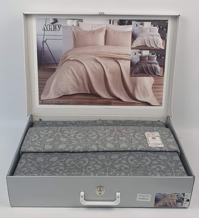 Покривало Moda Box 240х260 з наволочками Alev Gri