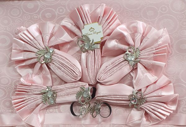 Скатертина Kurdeleli Set Maison Royale 160x220+8 psc Powder