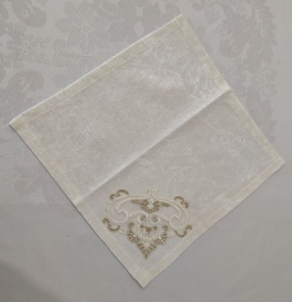 Серветка велюрова Acme з мереживом 35*35 Melisa Krem
