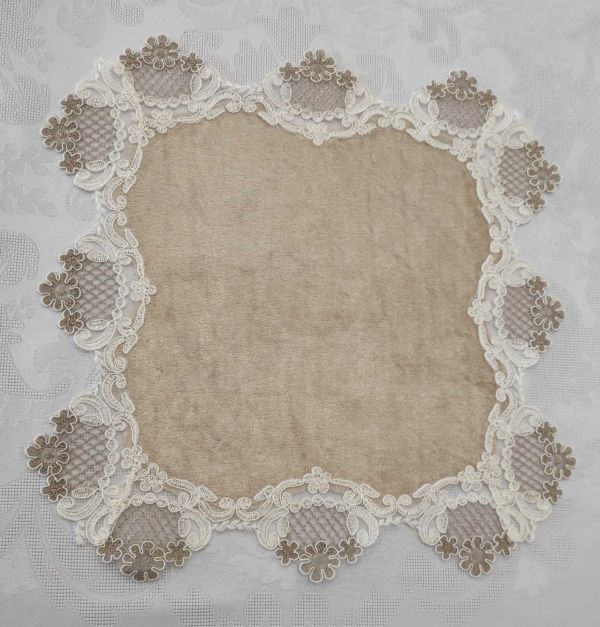 Серветка велюрова Acme з мереживом 35*35 Damla Cappicino